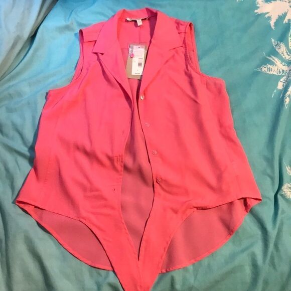 Pink Sleeveless Button Shirt Junior’s Small - Picture 3 of 8